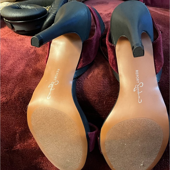 REPORT SIGNATURE, ANKLE STRAP ZINNY BURGUNDY SZ. 8 New! Beautiful heels! - Picture 12 of 12